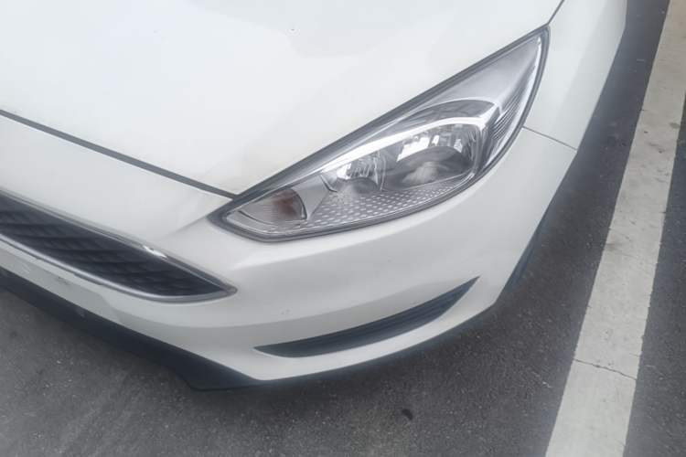 Used Ford Focus 2018 Hatchback Classic 1.6L Automatic Comfort Plus SmartDrive Edition Left Front Headlight