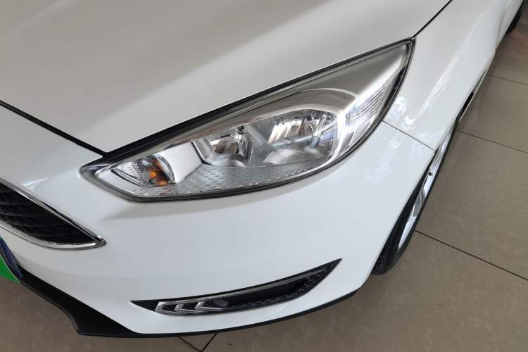 Used Ford Focus 2018 Hatchback Classic 1.6L Automatic Comfort Plus SmartDrive Edition Left Front Headlight