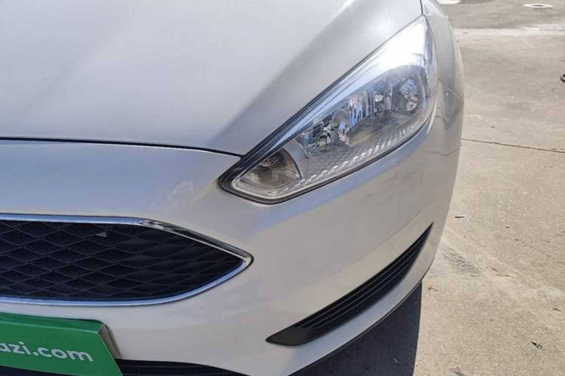 Used Ford Focus 2018 Hatchback Classic 1.6L Automatic Comfort Plus SmartDrive Edition Left Front Headlight