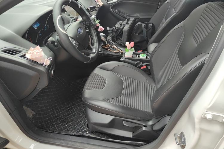 Used Ford Focus 2018 Hatchback Classic EcoBoost 180 Automatic Elite Model Left Front Seat