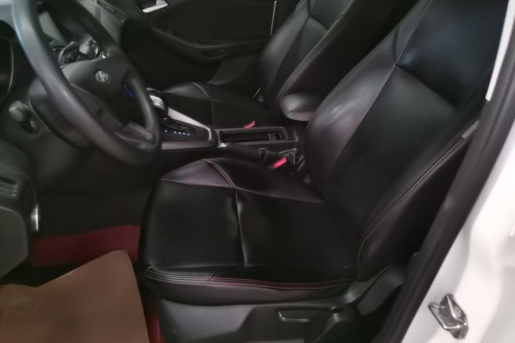 Used Ford Focus 2018 Hatchback Classic 1.6L Automatic Comfort Plus SmartDrive Edition Left Front Seat