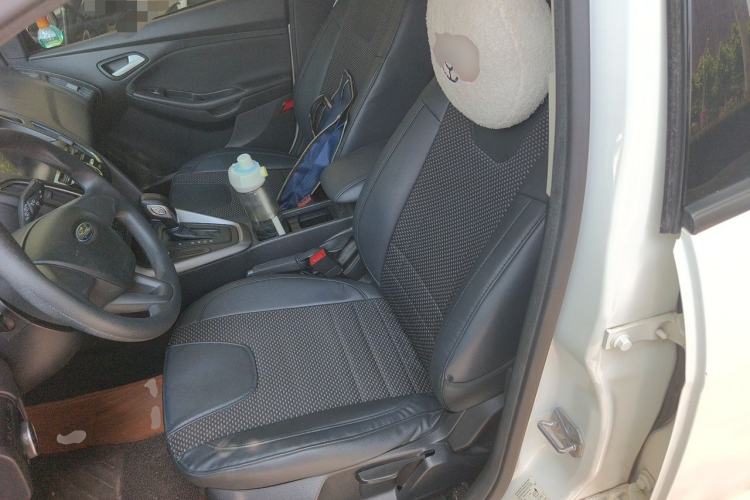 Used Ford Focus 2018 Hatchback Classic 1.6L Automatic Comfort Plus SmartDrive Edition Left Front Seat