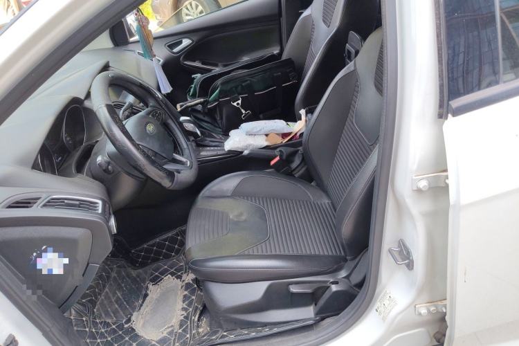 Used Ford Focus 2018 Two-Door Classic EcoBoost 125 Automatic Supercharged Style SmartDrive Edition Left Front Seat