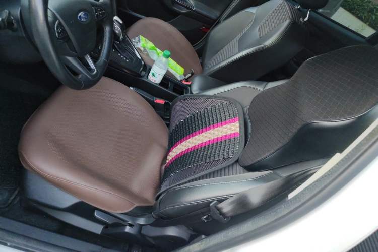 Used Ford Focus 2018 Hatchback Classic 1.6L Automatic Trendy SmartDrive Edition Left Front Seat