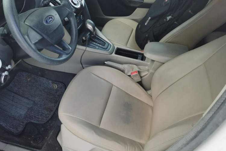 Used Ford Focus 2018 Sedan Classic 1.6L Automatic Comfort Plus Smart Drive Version Left Front Seat