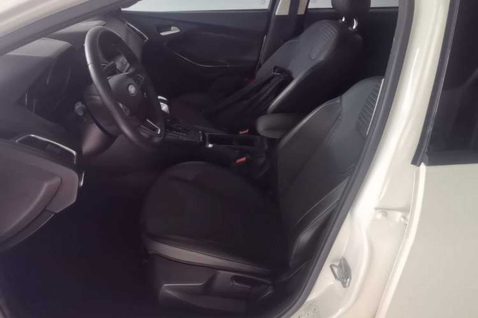 Used Ford Focus 2018 Sedan Classic 1.6L Automatic Trendy SmartDrive Edition Left Front Seat