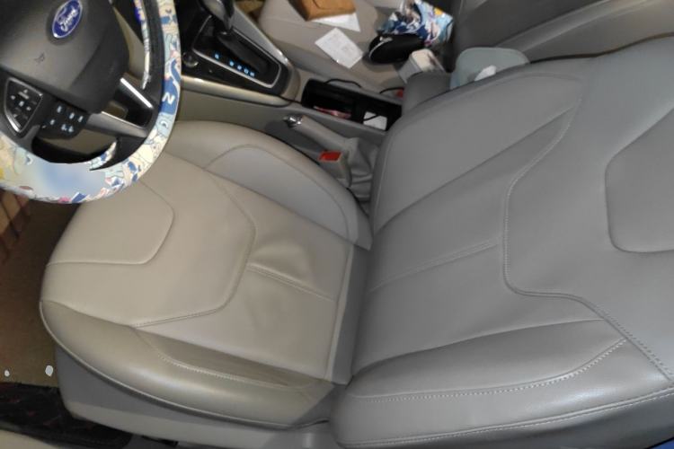 Used Ford Focus 2018 Sedan Classic EcoBoost 180 Automatic Flagship Model Left Front Seat