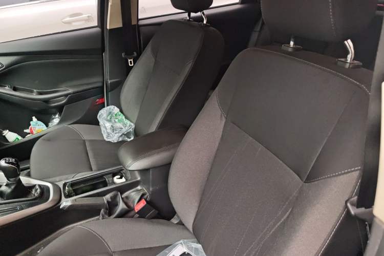 Used Ford Focus 2018 Hatchback Classic 1.6L Manual Comfort Plus SmartDrive Edition Left Front Seat