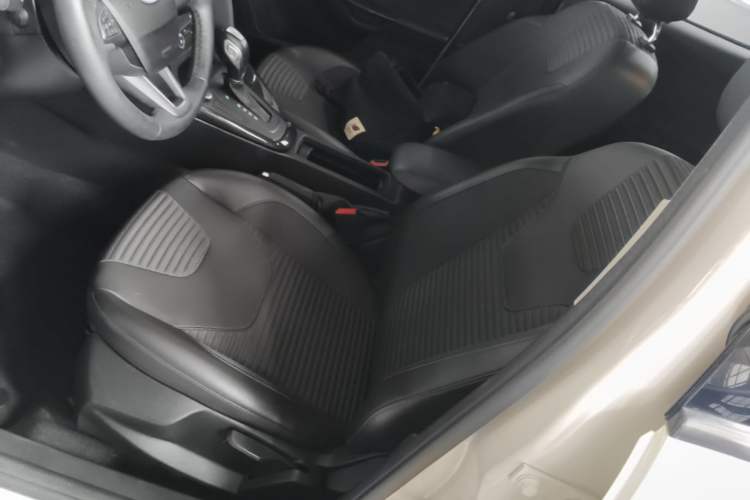 Used Ford Focus 2018 Hatchback Classic 1.6L Automatic Trendy SmartDrive Edition Left Front Seat
