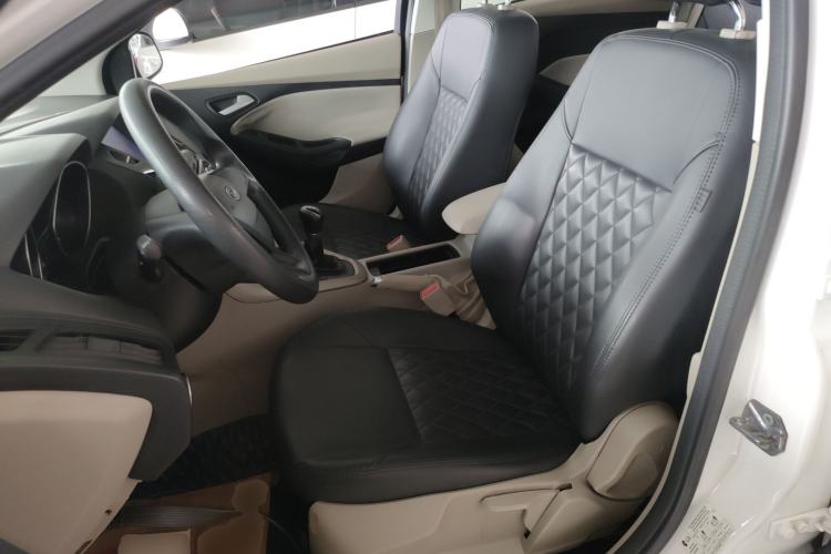 Used Ford Focus 2018 Sedan Classic 1.6L Manual Comfort Plus SmartDrive Edition Left Front Seat