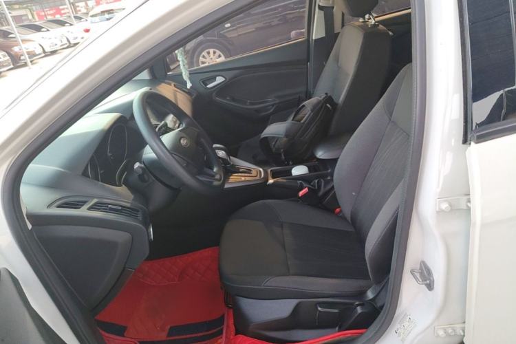 Used Ford Focus 2018 Hatchback Classic 1.6L Automatic Comfort Plus SmartDrive Edition Left Front Seat
