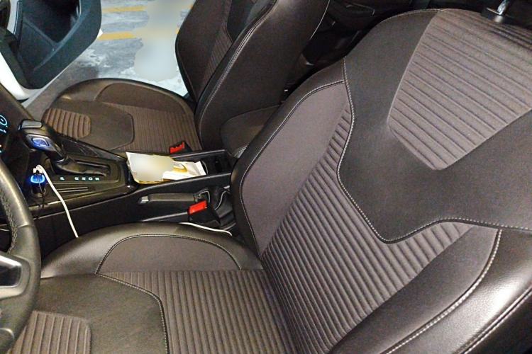 Used Ford Focus 2018 Hatchback Classic 1.6L Automatic Trendy SmartDrive Edition Left Front Seat