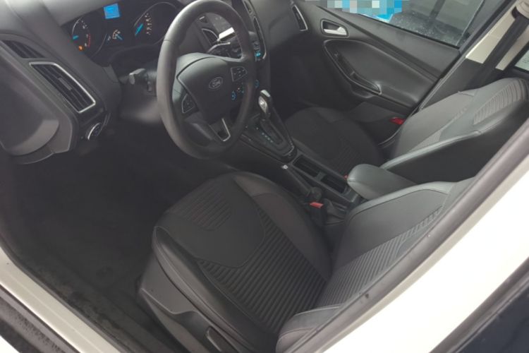Used Ford Focus 2018 Hatchback Classic 1.6L Automatic Trendy SmartDrive Edition Left Front Seat