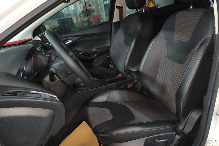 Used Ford Focus 2018 Hatchback Classic EcoBoost 180 Automatic Elite Model Left Front Seat