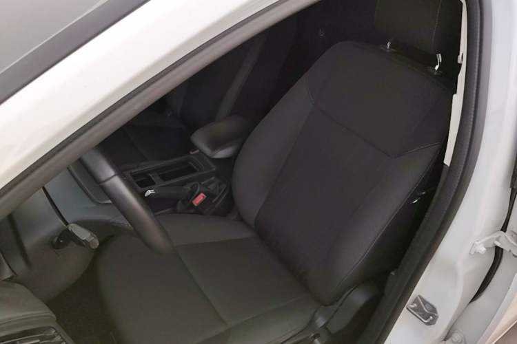 Used Ford Focus 2018 Hatchback Classic 1.6L Automatic Comfort Plus SmartDrive Edition Left Front Seat