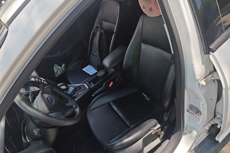 Used Ford Focus 2018 Hatchback Classic 1.6L Automatic Comfort Plus SmartDrive Edition Left Front Seat