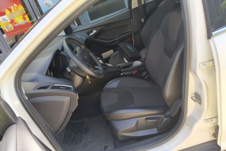 Used Ford Focus 2018 Hatchback Classic EcoBoost 180 Automatic Elite Model Left Front Seat