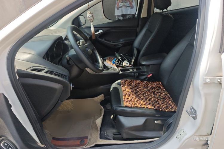 Used Ford Focus 2018 Hatchback Classic 1.6L Automatic Comfort Plus SmartDrive Edition Left Front Seat