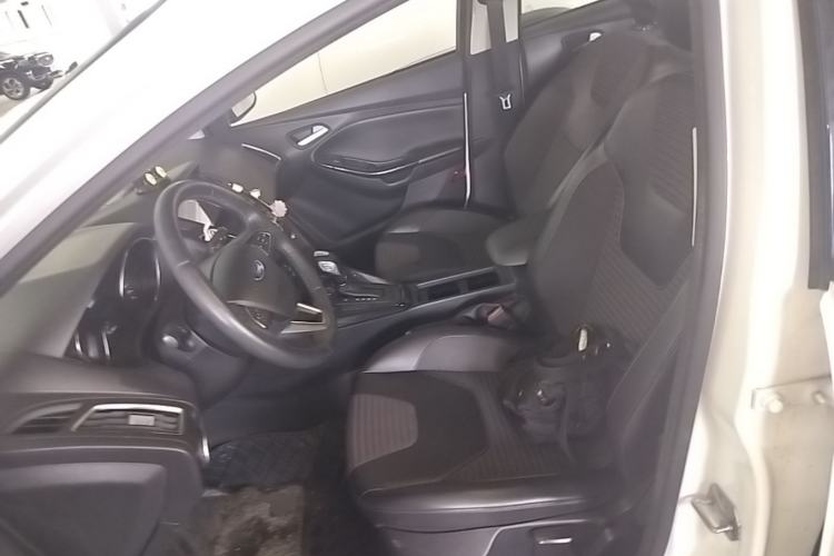 Used Ford Focus 2018 Hatchback Classic 1.6L Automatic Trendy SmartDrive Edition Left Front Seat