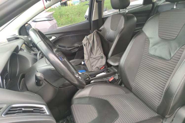 Used Ford Focus 2018 Sedan Classic EcoBoost 180 Automatic Elite Model Left Front Seat