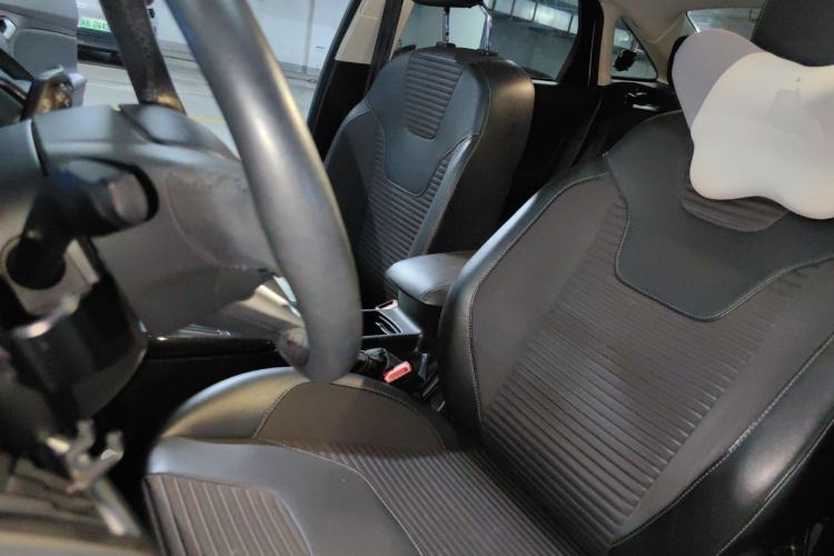 Used Ford Focus 2018 Sedan Classic 1.6L Automatic Trendy SmartDrive Edition Left Front Seat