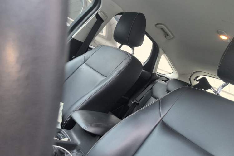 Used Ford Focus 2018 Hatchback Classic 1.6L Automatic Comfort Plus SmartDrive Edition Left Front Seat