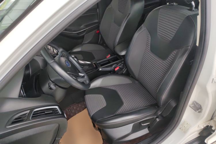 Used Ford Focus 2018 Hatchback Classic 1.6L Automatic Trendy SmartDrive Edition Left Front Seat