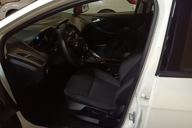 Used Ford Focus 2018 Hatchback Classic 1.6L Automatic Comfort Plus SmartDrive Edition Left Front Seat