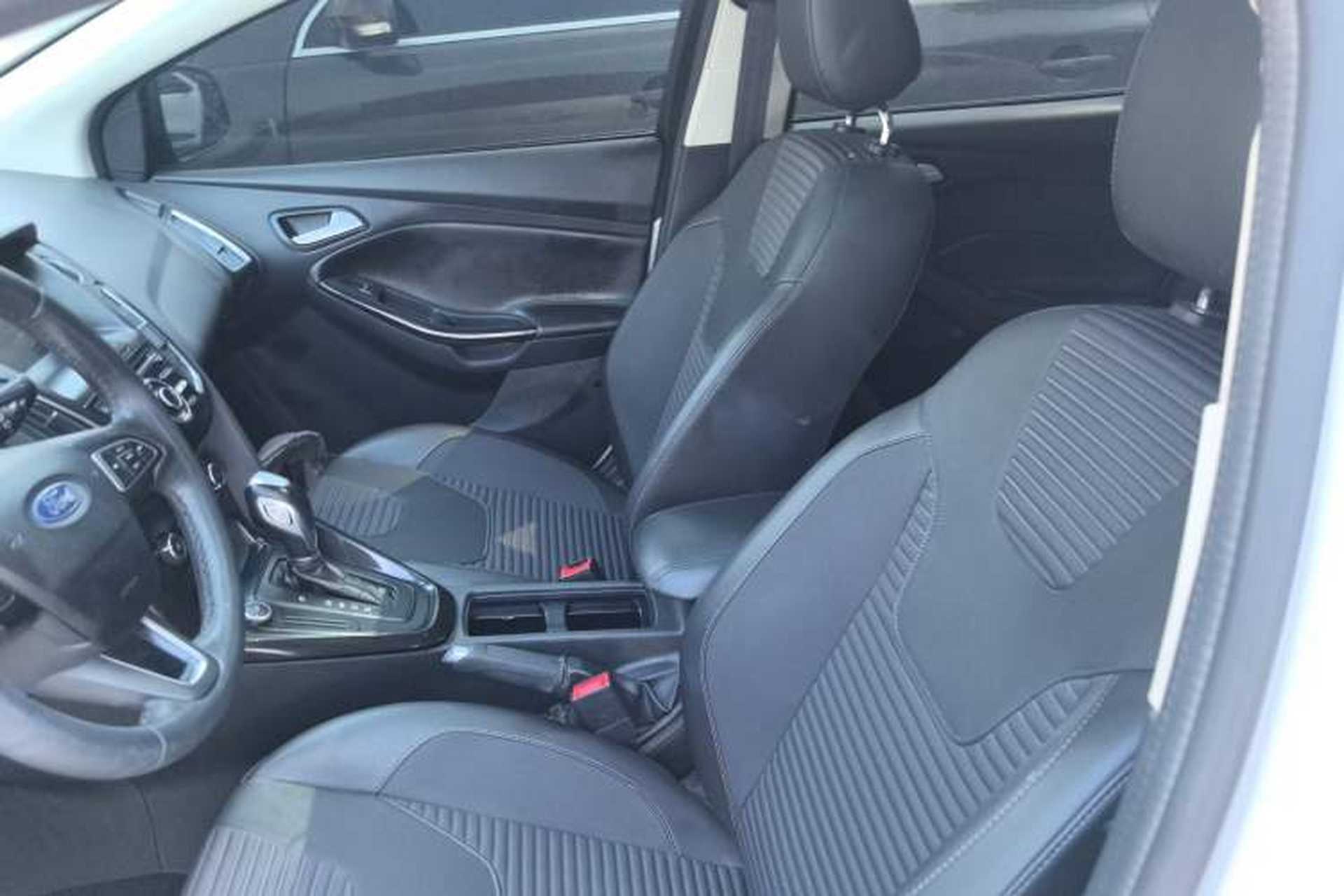Used Ford Focus 2018 Sedan Classic 1.6L Automatic Trendy SmartDrive Edition Left Front Seat
