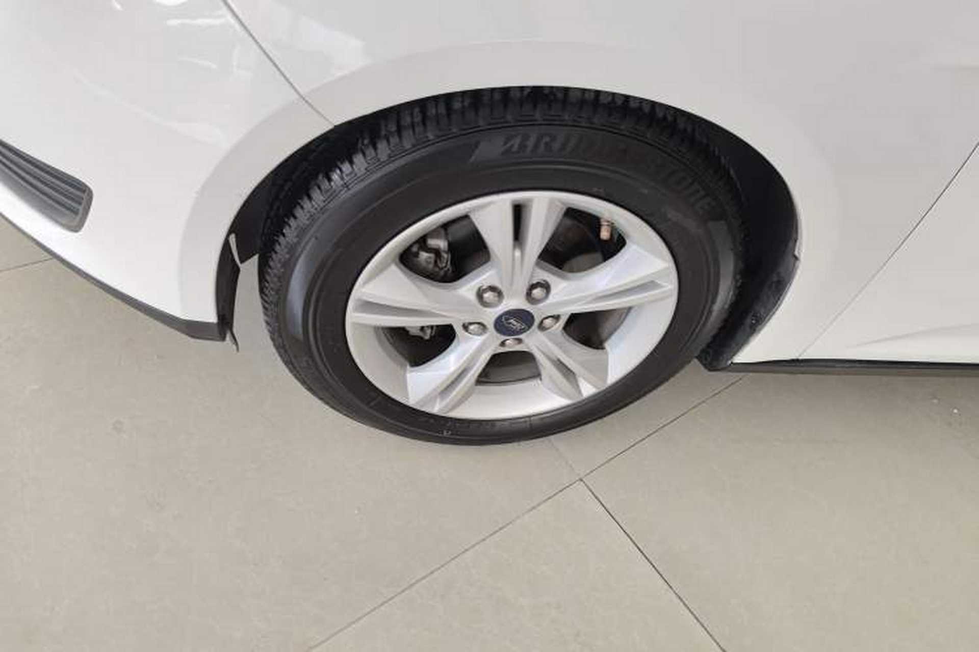 Used Ford Focus 2018 Hatchback Classic 1.6L Automatic Comfort Plus SmartDrive Edition Left Front Wheel Hub