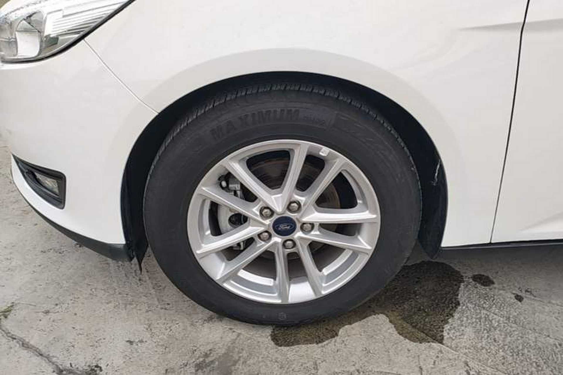 Used Ford Focus 2018 Hatchback Classic 1.6L Automatic Trendy SmartDrive Edition Left Front Wheel Hub