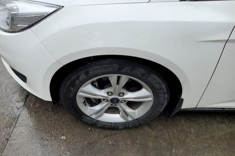 Used Ford Focus 2018 Hatchback Classic 1.6L Automatic Comfort Plus SmartDrive Edition Left Front Wheel Hub