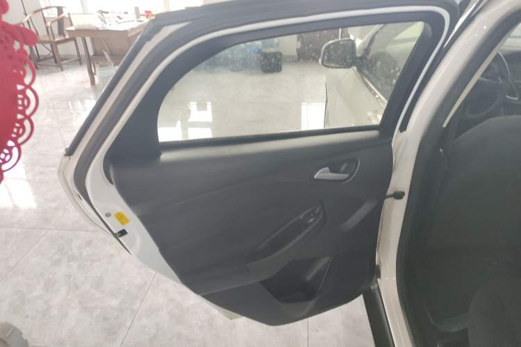 Used Ford Focus 2018 Hatchback Classic 1.6L Automatic Comfort Plus SmartDrive Edition Left Rear Door Interior