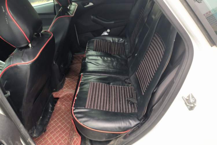 Used Ford Focus 2018 Hatchback Classic 1.6L Automatic Comfort Plus SmartDrive Edition Left Rear Seat