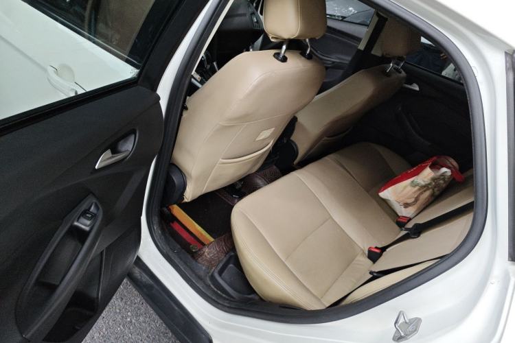 Used Ford Focus 2018 Hatchback Classic 1.6L Automatic Comfort Plus SmartDrive Edition Left Rear Seat