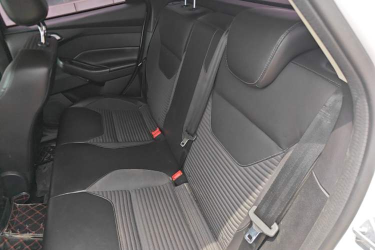 Used Ford Focus 2018 Hatchback Classic 1.6L Automatic Trendy SmartDrive Edition Left Rear Seat