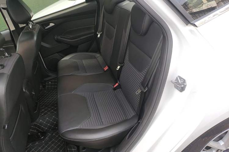 Used Ford Focus 2018 Sedan Classic 1.6L Automatic Trendy SmartDrive Edition Left Rear Seat
