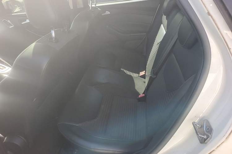 Used Ford Focus 2018 Hatchback Classic 1.6L Automatic Trendy SmartDrive Edition Left Rear Seat