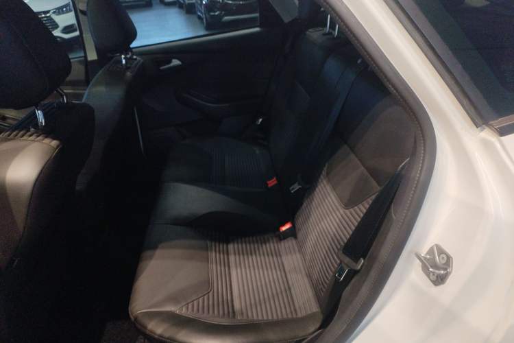 Used Ford Focus 2018 Hatchback Classic 1.6L Automatic Trendy SmartDrive Edition Left Rear Seat