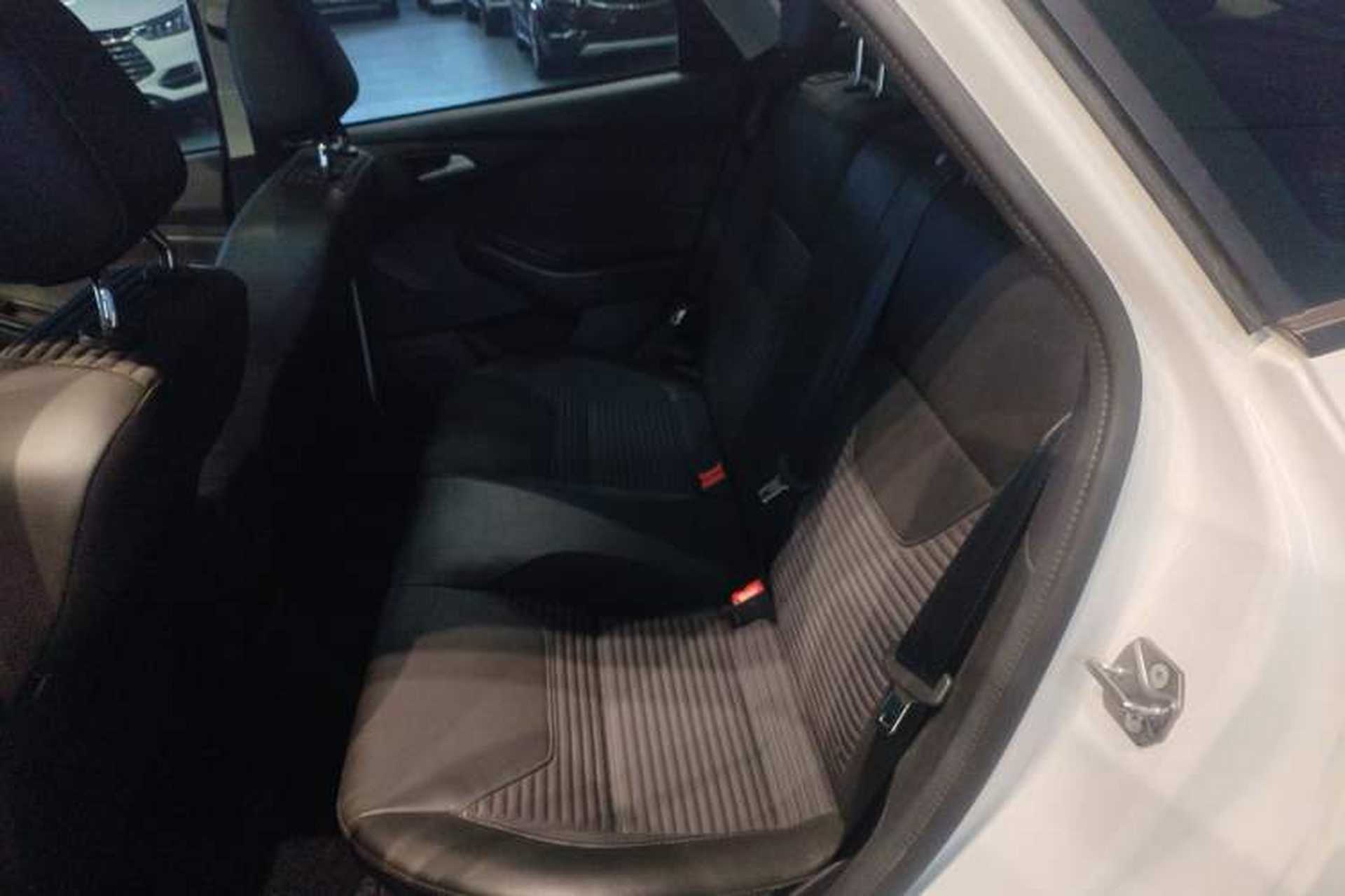 Used Ford Focus 2018 Hatchback Classic 1.6L Automatic Trendy SmartDrive Edition Left Rear Seat