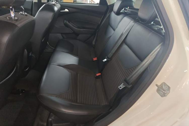 Used Ford Focus 2018 Hatchback Classic EcoBoost 180 Automatic Elite Model Left Rear Seat