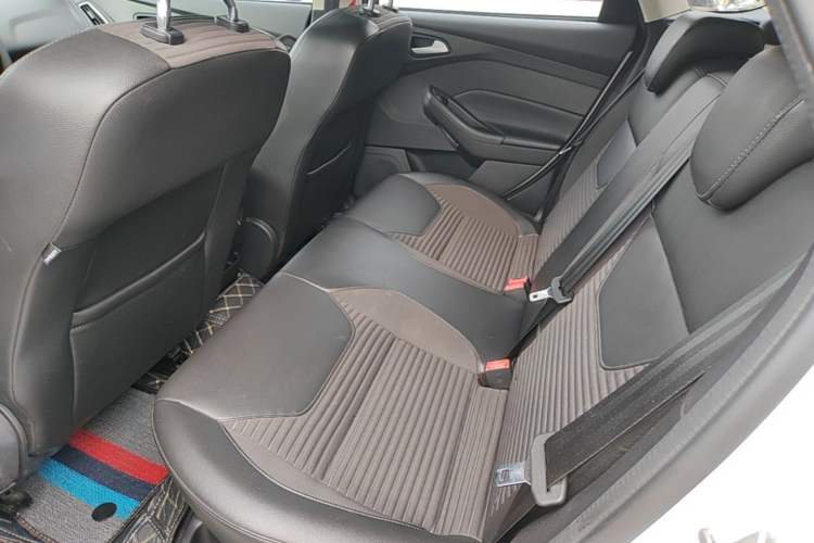 Used Ford Focus 2018 Hatchback Classic 1.6L Automatic Trendy SmartDrive Edition Left Rear Seat
