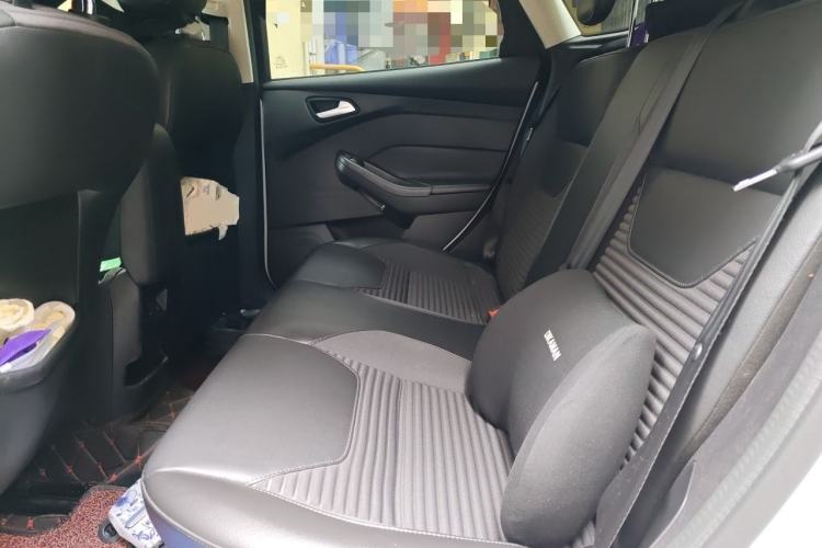 Used Ford Focus 2018 Hatchback Classic 1.6L Automatic Trendy SmartDrive Edition Left Rear Seat