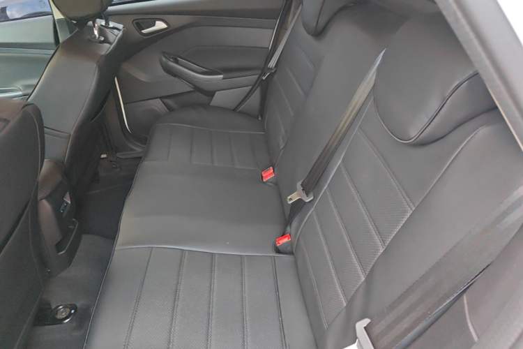Used Ford Focus 2018 Hatchback Classic 1.6L Automatic Comfort Plus SmartDrive Edition Left Rear Seat