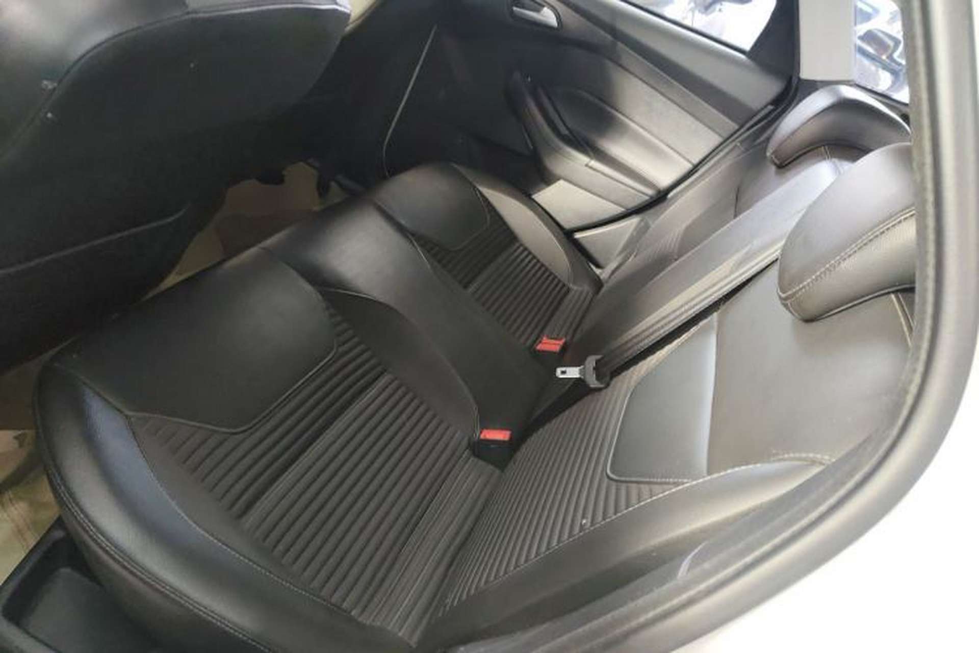 Used Ford Focus 2018 Hatchback Classic 1.6L Automatic Trendy SmartDrive Edition Left Rear Seat