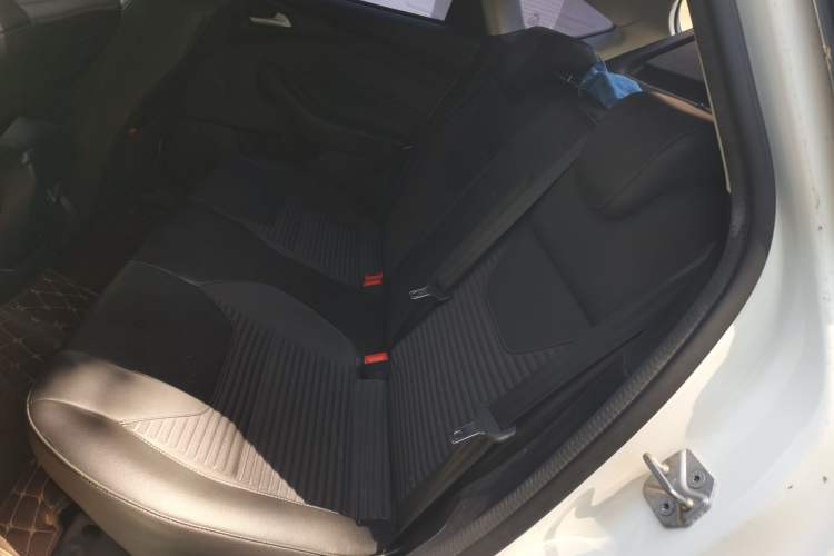 Used Ford Focus 2018 Hatchback Classic 1.6L Automatic Trendy SmartDrive Edition Left Rear Seat