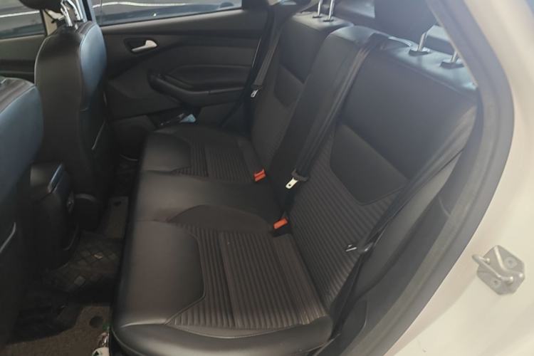 Used Ford Focus 2018 Hatchback Classic 1.6L Automatic Trendy SmartDrive Edition Left Rear Seat