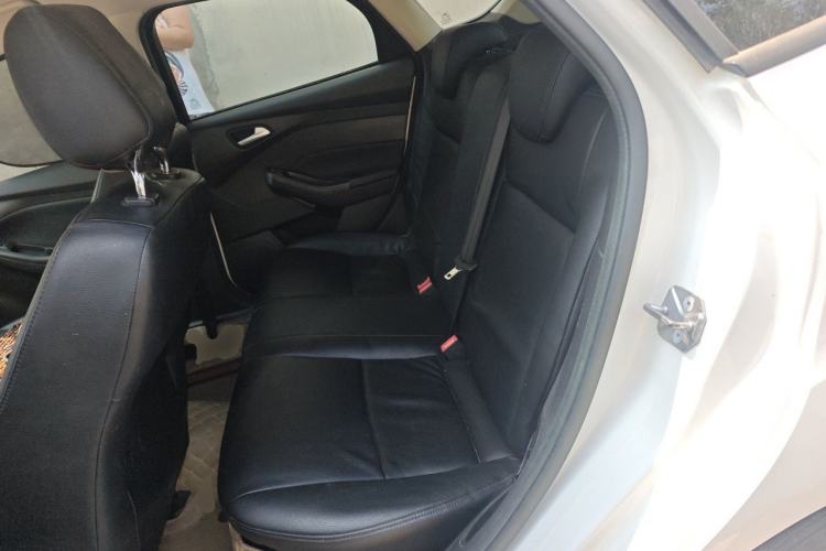 Used Ford Focus 2018 Hatchback Classic 1.6L Automatic Comfort Plus SmartDrive Edition Left Rear Seat