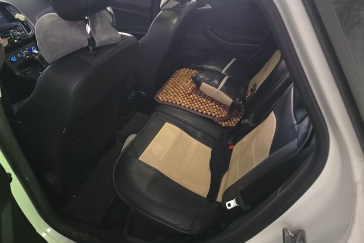 Used Ford Focus 2018 Sedan Classic 1.6L Automatic Trendy SmartDrive Edition Left Rear Seat