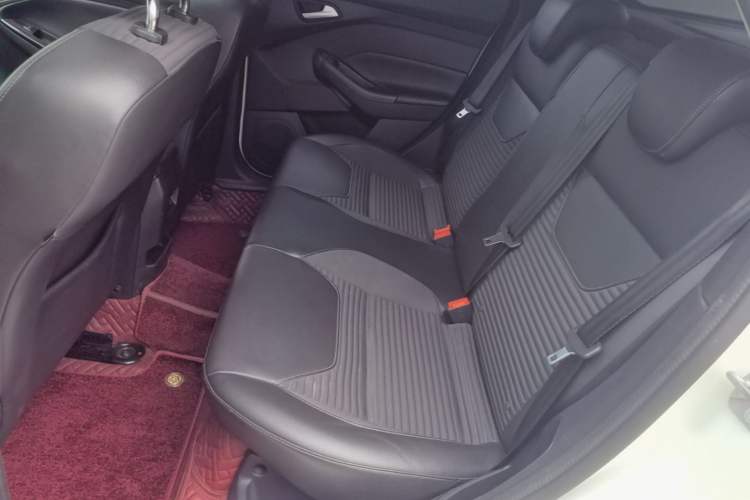 Used Ford Focus 2018 Hatchback Classic EcoBoost 180 Automatic Elite Model Left Rear Seat
